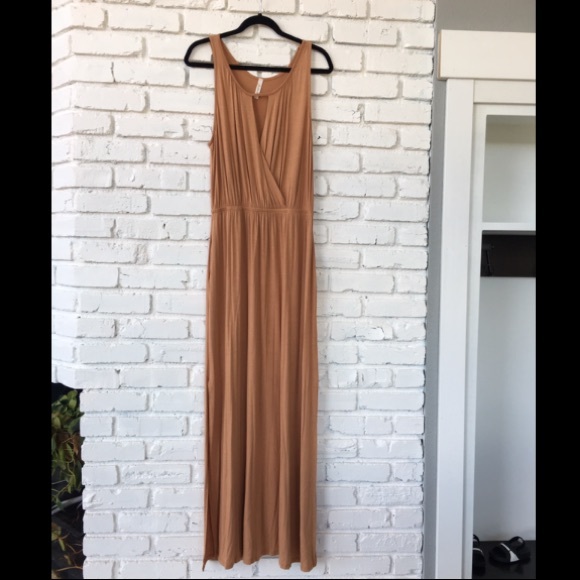 Love In {forever21} Camel Key Hole Maxi - Picture 2 of 7